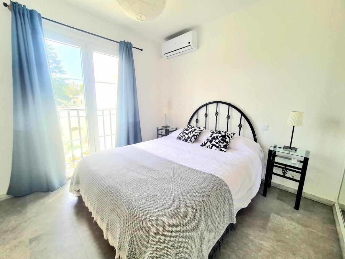 Апартаменты Apartamento Con Vistas Al Campo De Golf Y Piscina Фуэнхирола Экстерьер фото