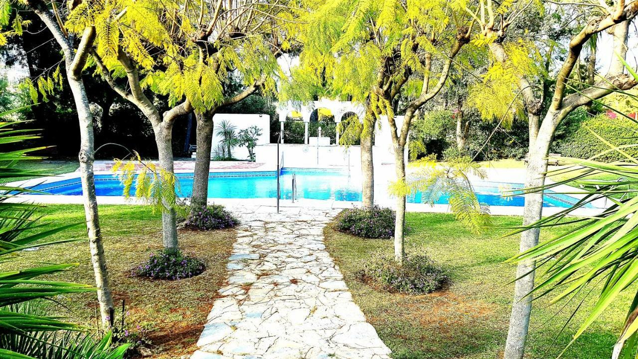 Апартаменты Apartamento Con Vistas Al Campo De Golf Y Piscina Фуэнхирола Экстерьер фото